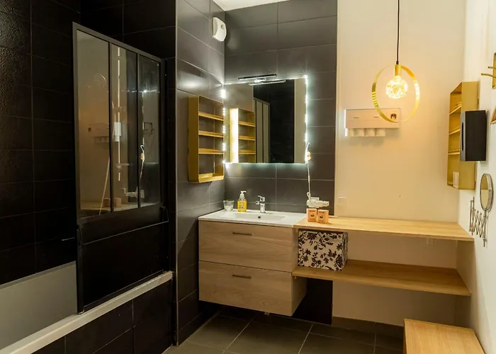 Bright Near The Апартаменты