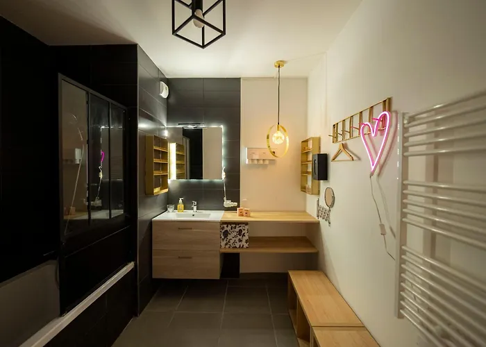 Апартаменты Bright Near The